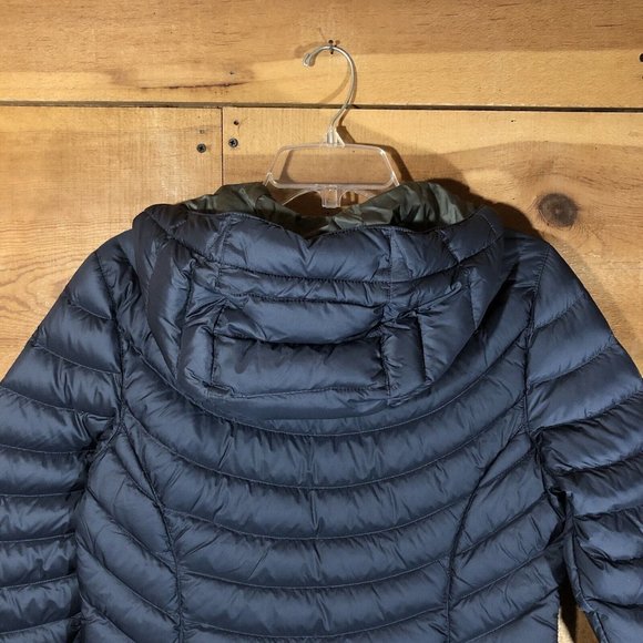 L.L. Bean Ultralight 850 Fill Downtek Quilted Puffer Hooded Jacket Womens Size S - Picture 9 of 12